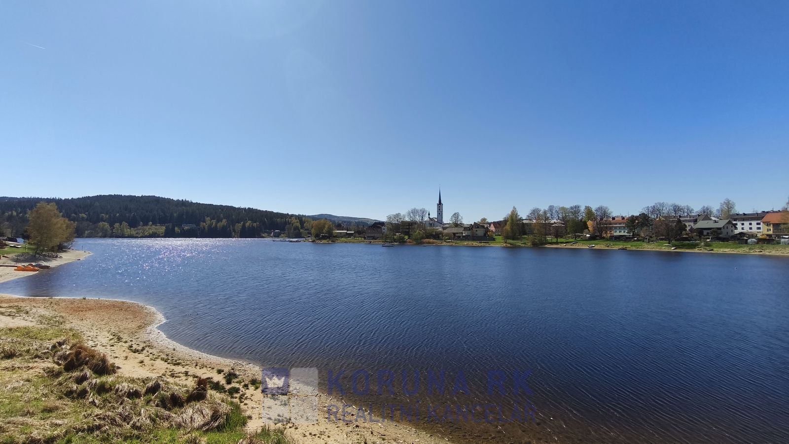 Lipenské jezero Frymburk.jpg