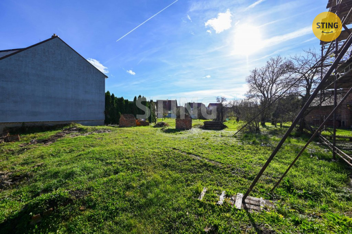 Prodej stavební parcely 1326 m², Milotice