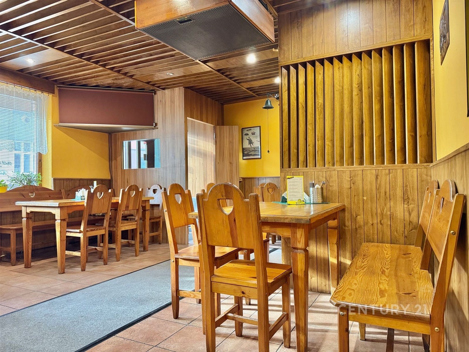 Prodej restaurace 170 m² – pohled 4