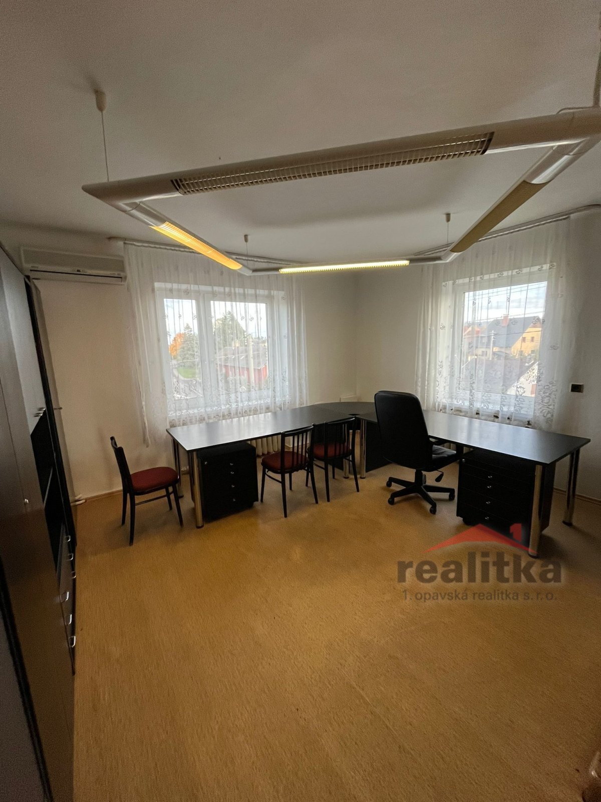 WhatsApp Image 2025-10-15 at 18.31.53 (1).jpeg