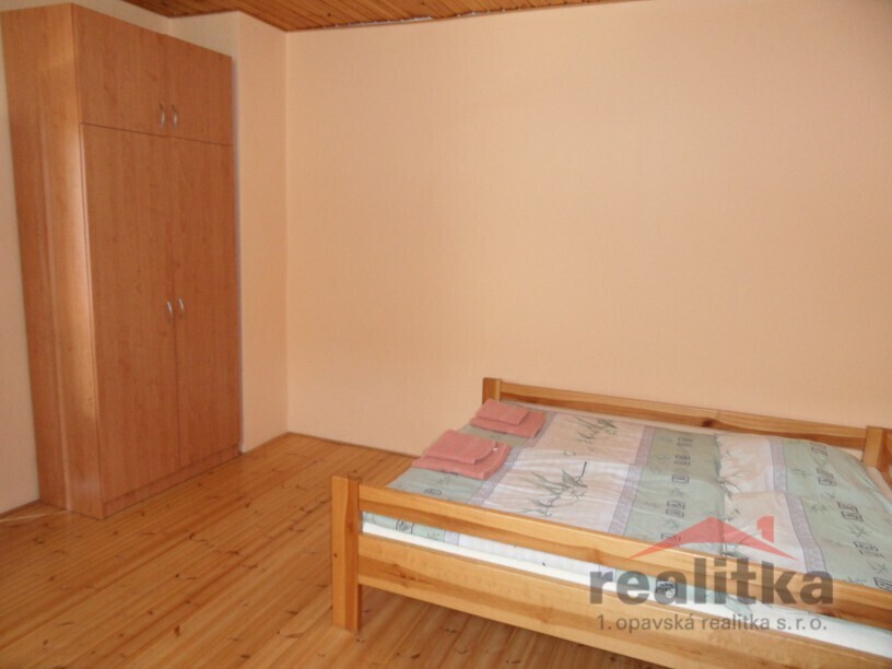 byt 3 - loznice 2.jpg