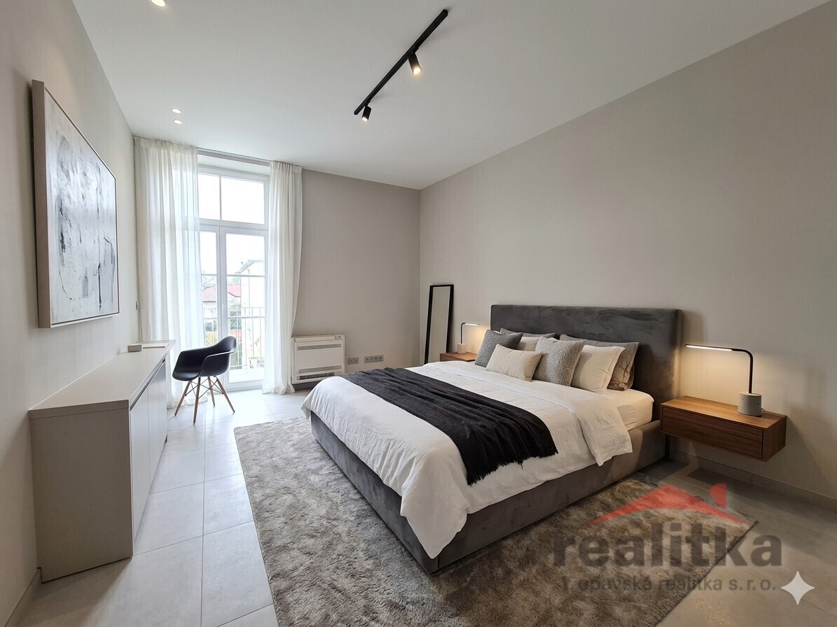 Gemini_Generated_Image_iyeafbiyeafbiyea (1).jpg