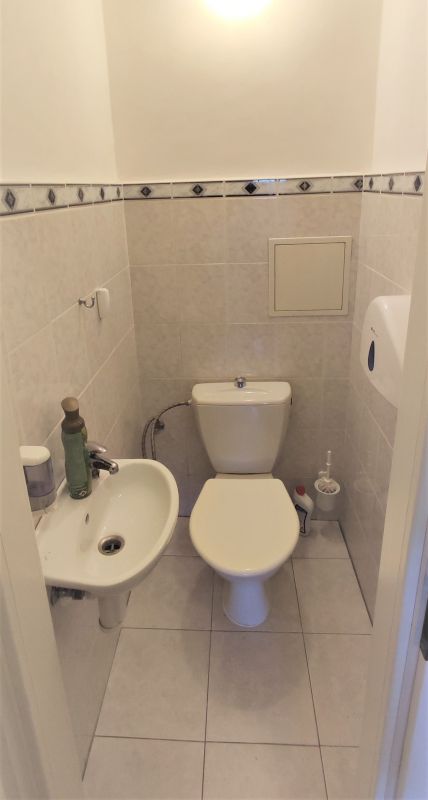 Pronájem bytu 3+1 (80m2) s lodžií v Hr. Králové -P