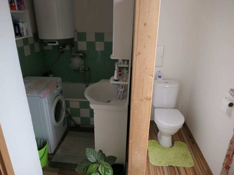 Byt OV 3+1 s garáží ve Žďárkách u Hronova, okr. Náchod