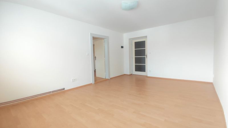 Pronájem bytu 2+kk (48m2), centrum Hr. Králové