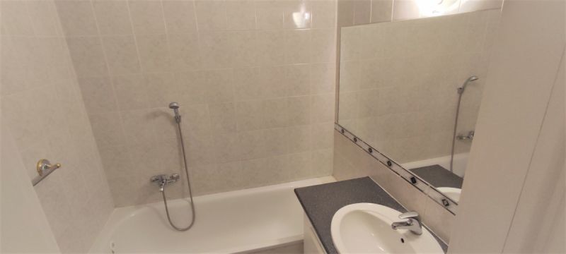 Pronájem bytu 3+1 (80m2) s lodžií v Hr. Králové -P