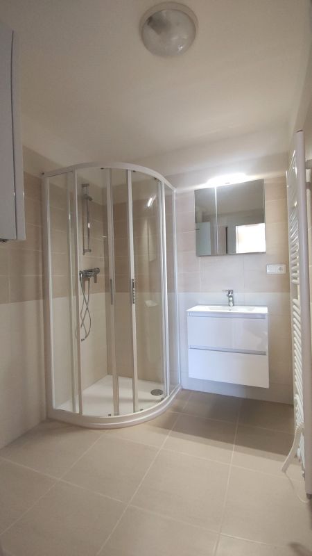 Pronájem bytu 2+kk (48m2), centrum Hr. Králové