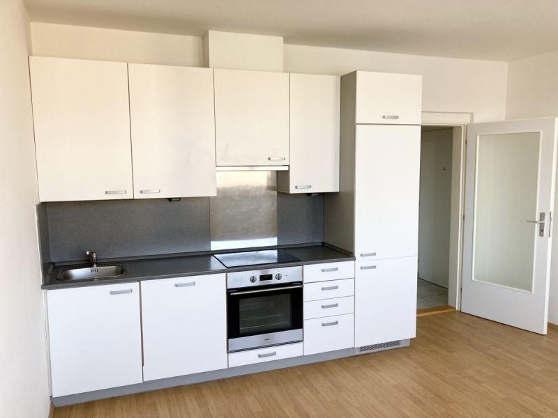 Pronájem bytu 1+kk, 29 m2 v centru Nového Města n/Met.