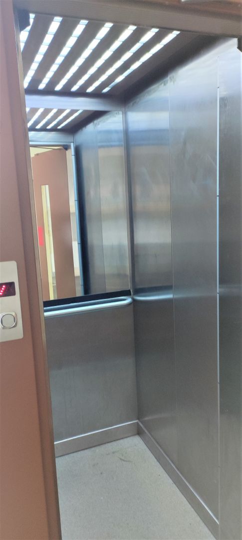 Pronájem bytu 3+1 (80m2) s lodžií v Hr. Králové -P