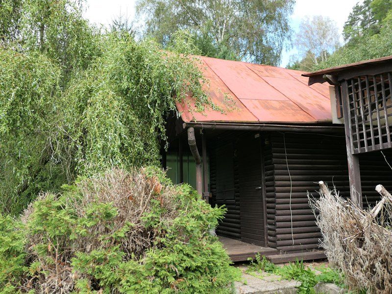 Zahrádkářská chatka ve Velkém Dřevíči, Hronov