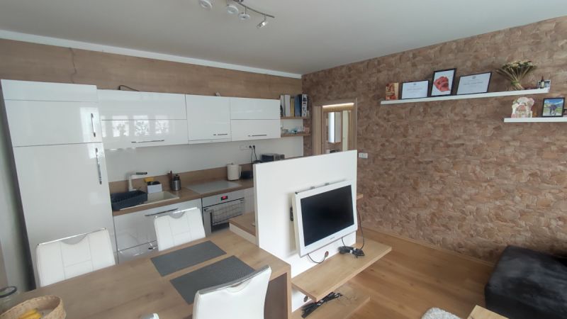 Byt 3+kk (63m2) po rekonstrukci v centru HK - Bozděchova ul.