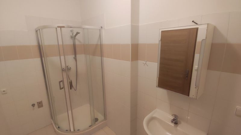 Pronájem bytu 1+kk(43m2) v Hradci Kr., Kukleny-Denisovo nám.