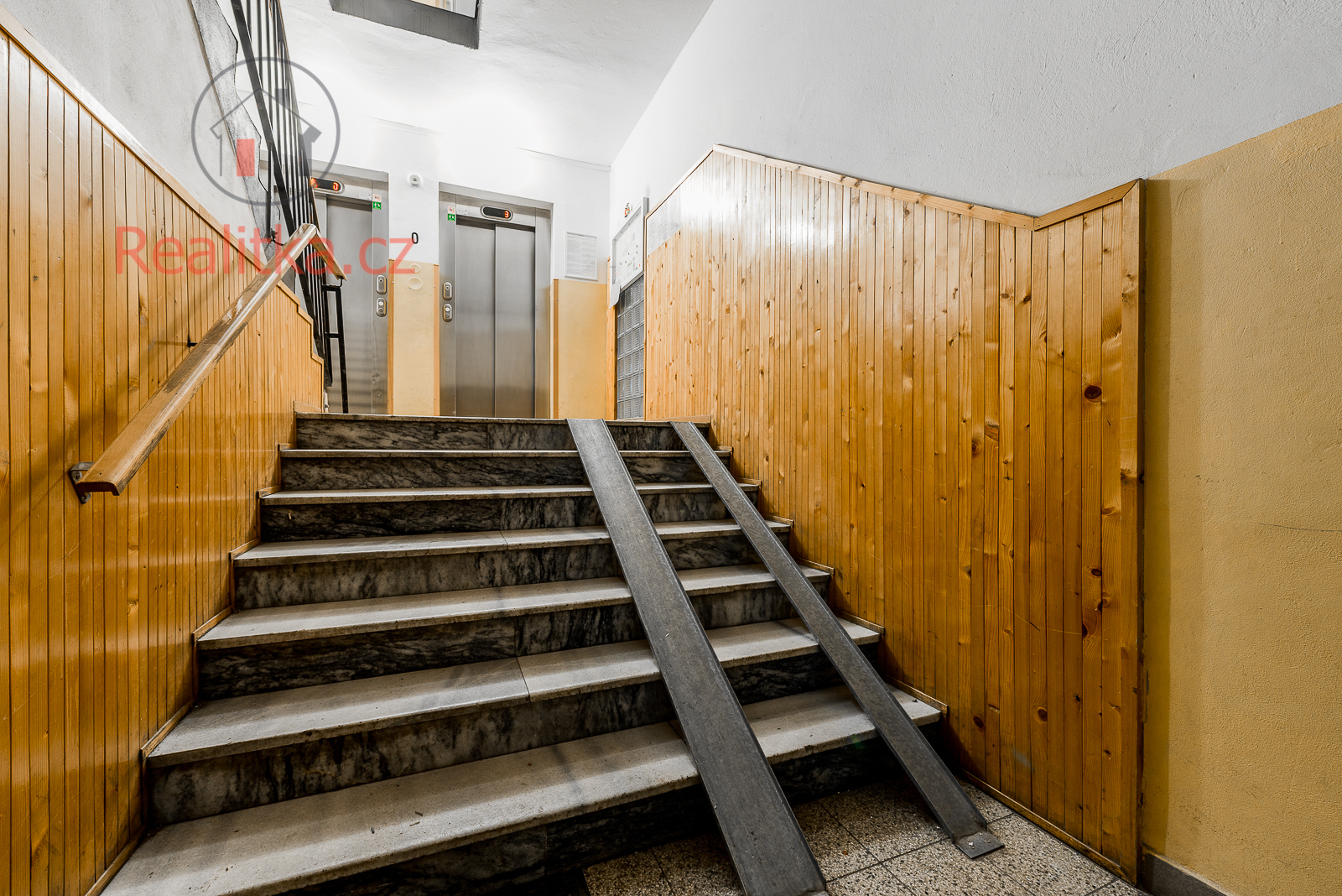 Vstup do společných částí domu