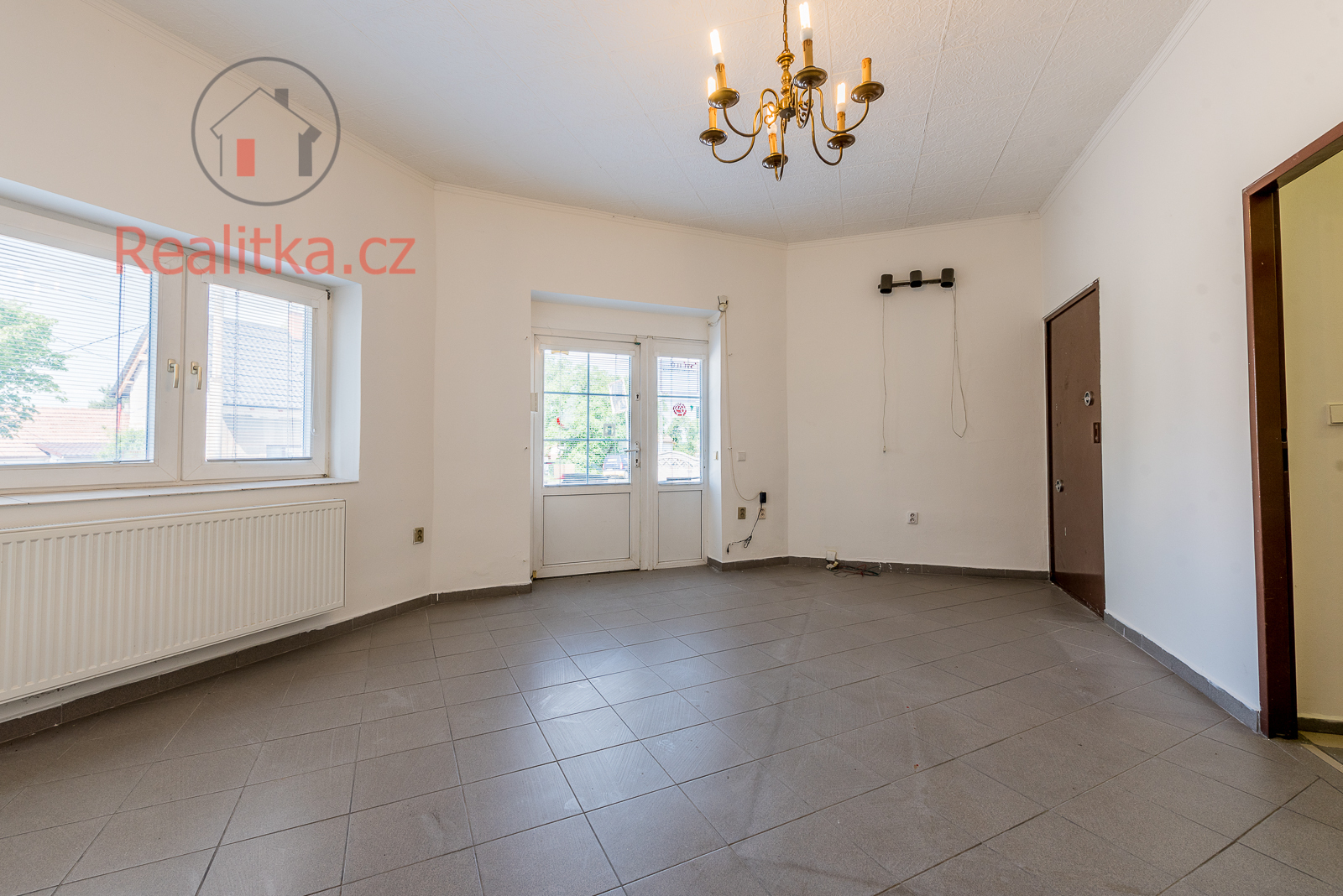 Pokoj 2 obch.prostor.jpg