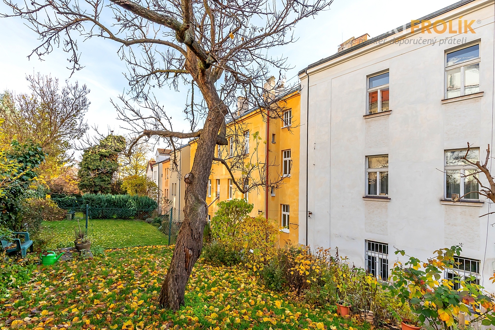 Nezařízený byt 2+1 (3+kk), se sdílenou zahrádkou -