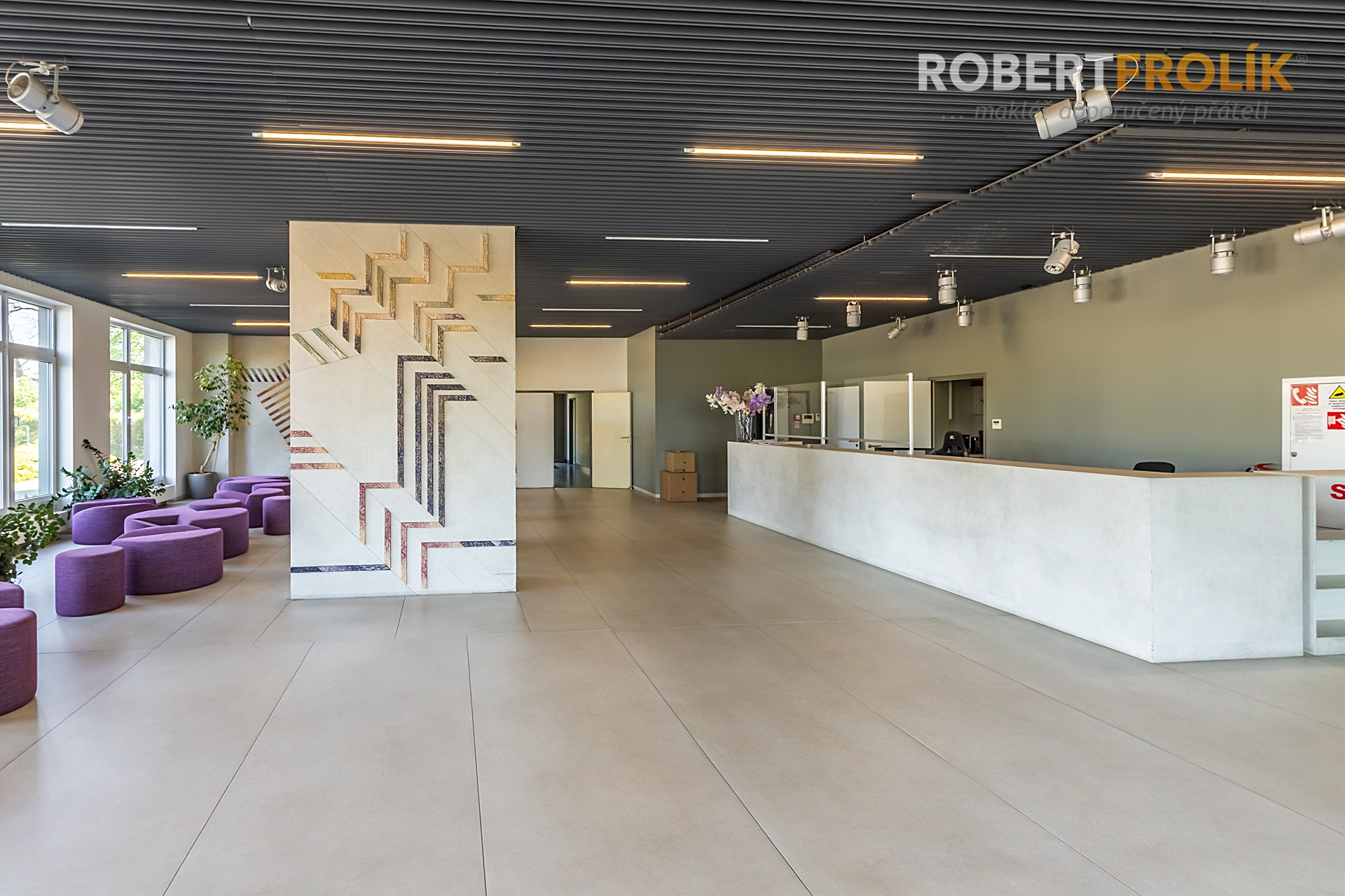 Nezařízený byt 2+kk s balkonem a garážovým stáním - Praha 9, Vysočany - Freyova - Residence Eliška - recepce