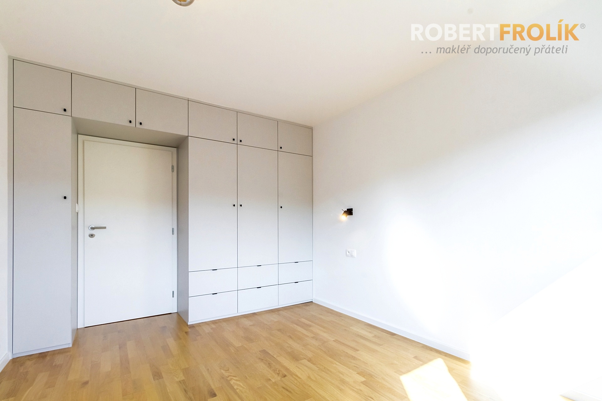 Nezařízený byt 3+kk s lodžií - Praha 6, Na Dlouhém