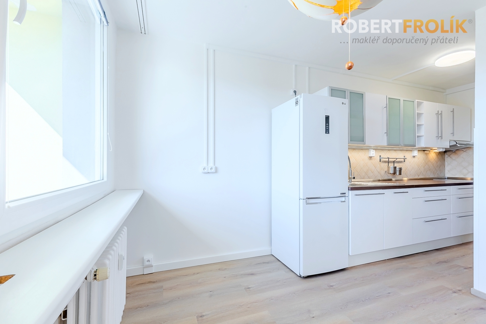 Částečně zrekonstruovaný byt 3+kk s lodžií - Praha