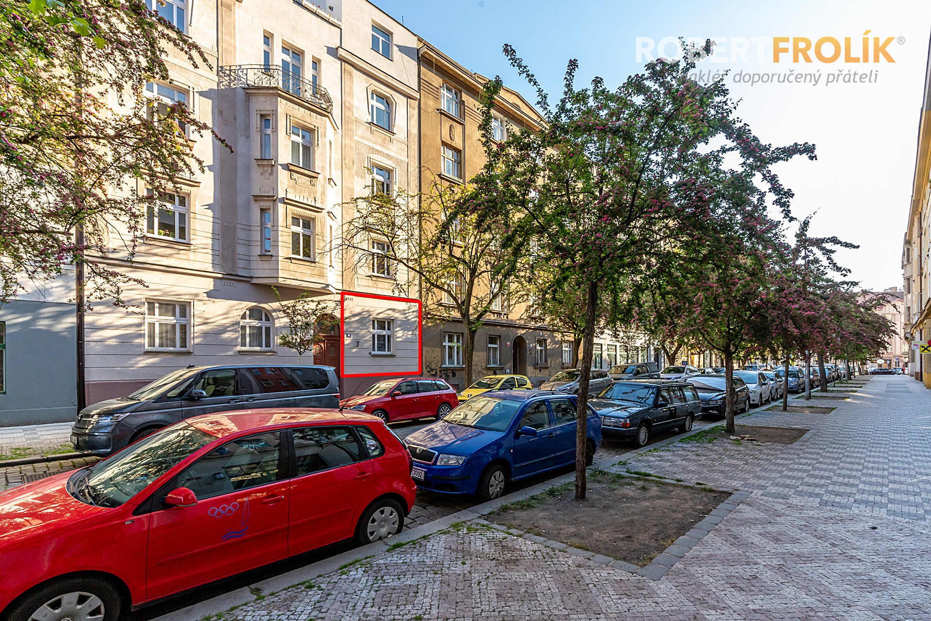 Nezařízený byt 2+kk s teráskou a zahrádkou - Praha