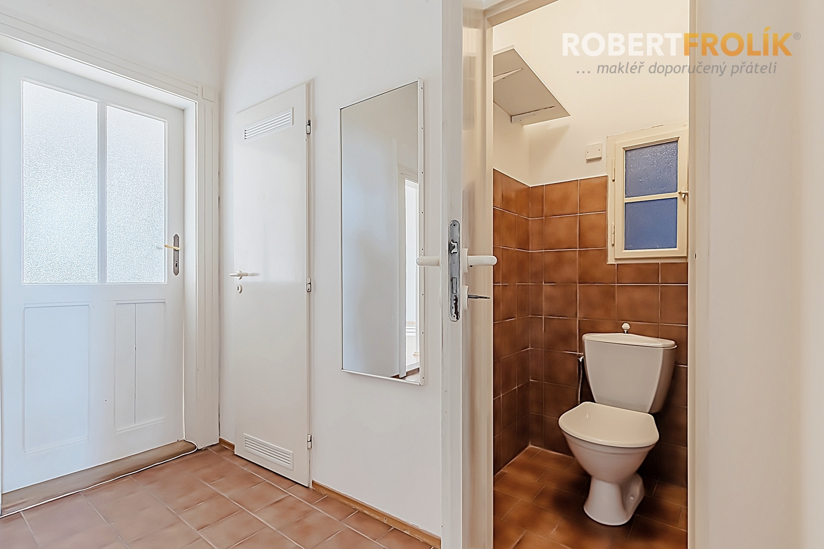 Nezařízený byt 2+1 (3+kk), se sdílenou zahrádkou -