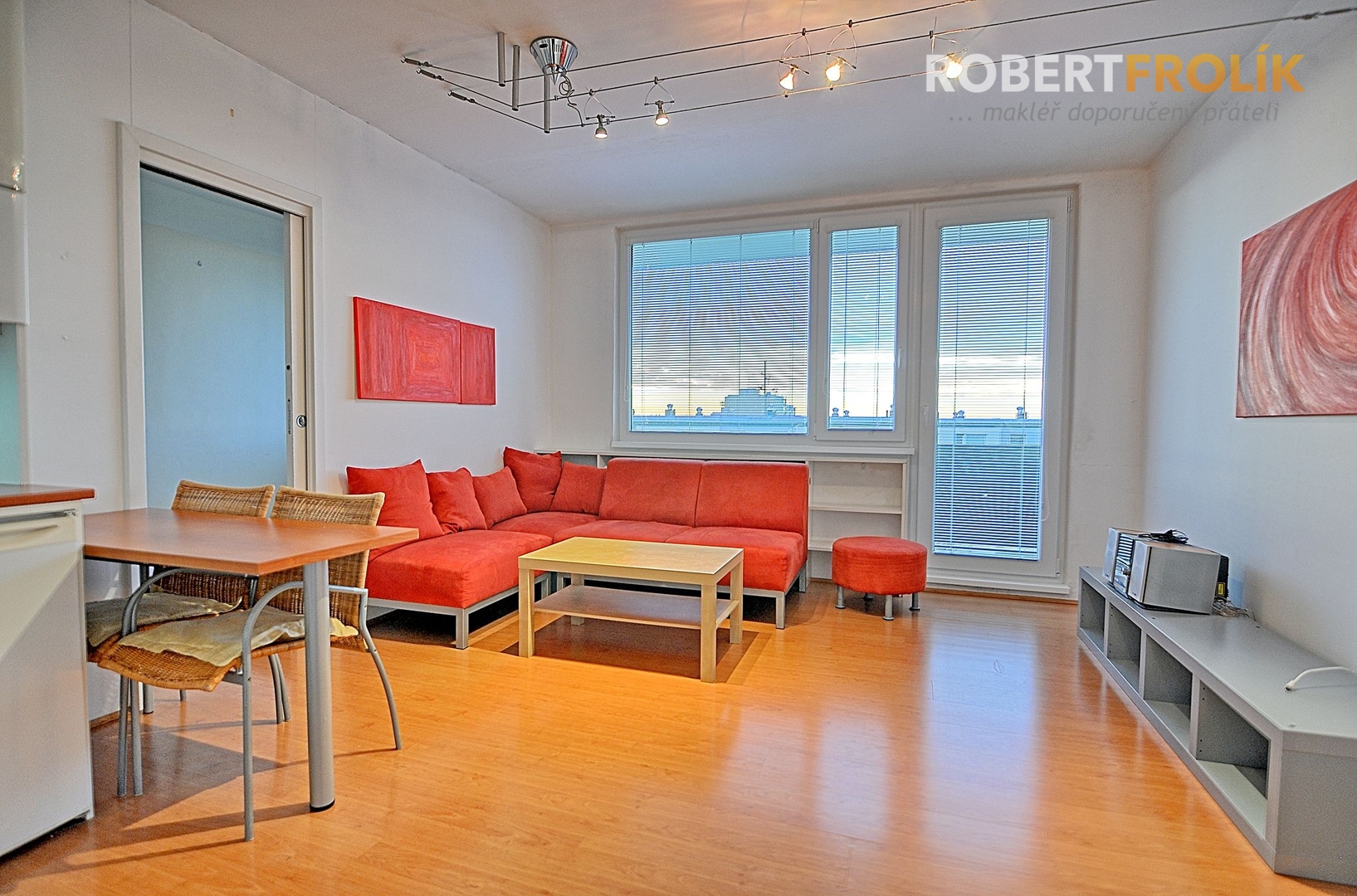 Zařízený byt 2+kk s lodžií - Praha 6, Ruzyně - Děd