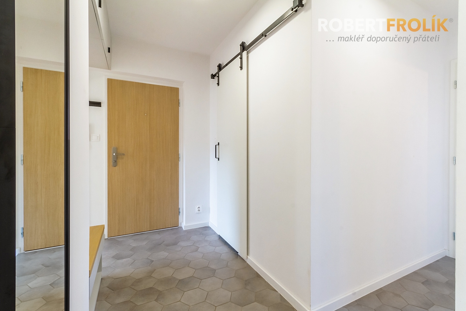 Nezařízený byt 3+kk s lodžií - Praha 6, Na Dlouhém