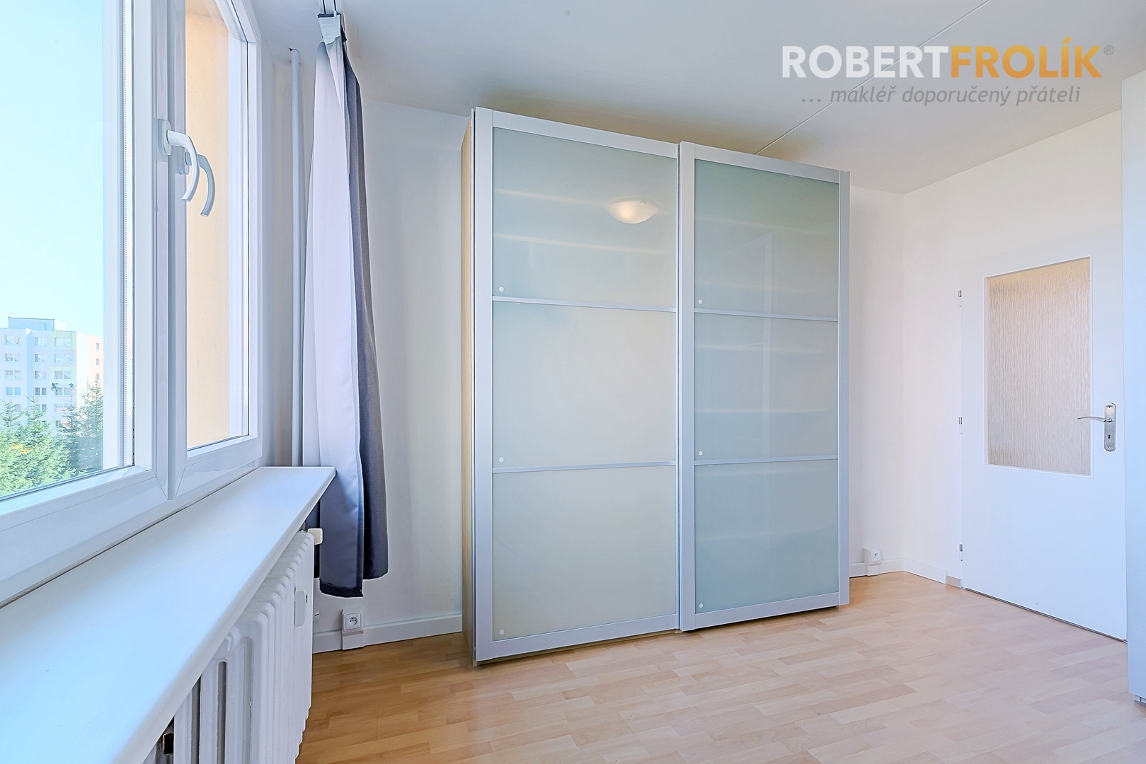 Částečně zrekonstruovaný byt 3+kk s lodžií - Praha