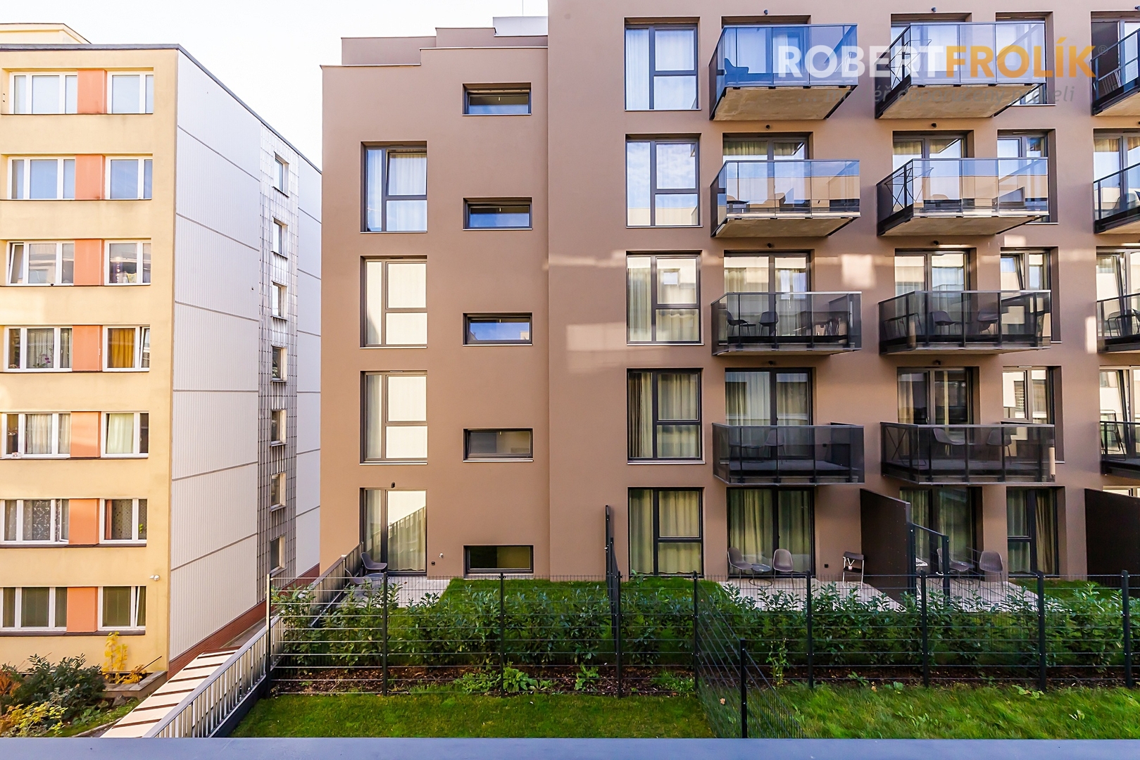 Nezařízený byt 3+kk s balkonem a garážovým stáním - Praha 5, Košíře - ul. Starokošířská - projekt Starokošířská Avenue - výhled