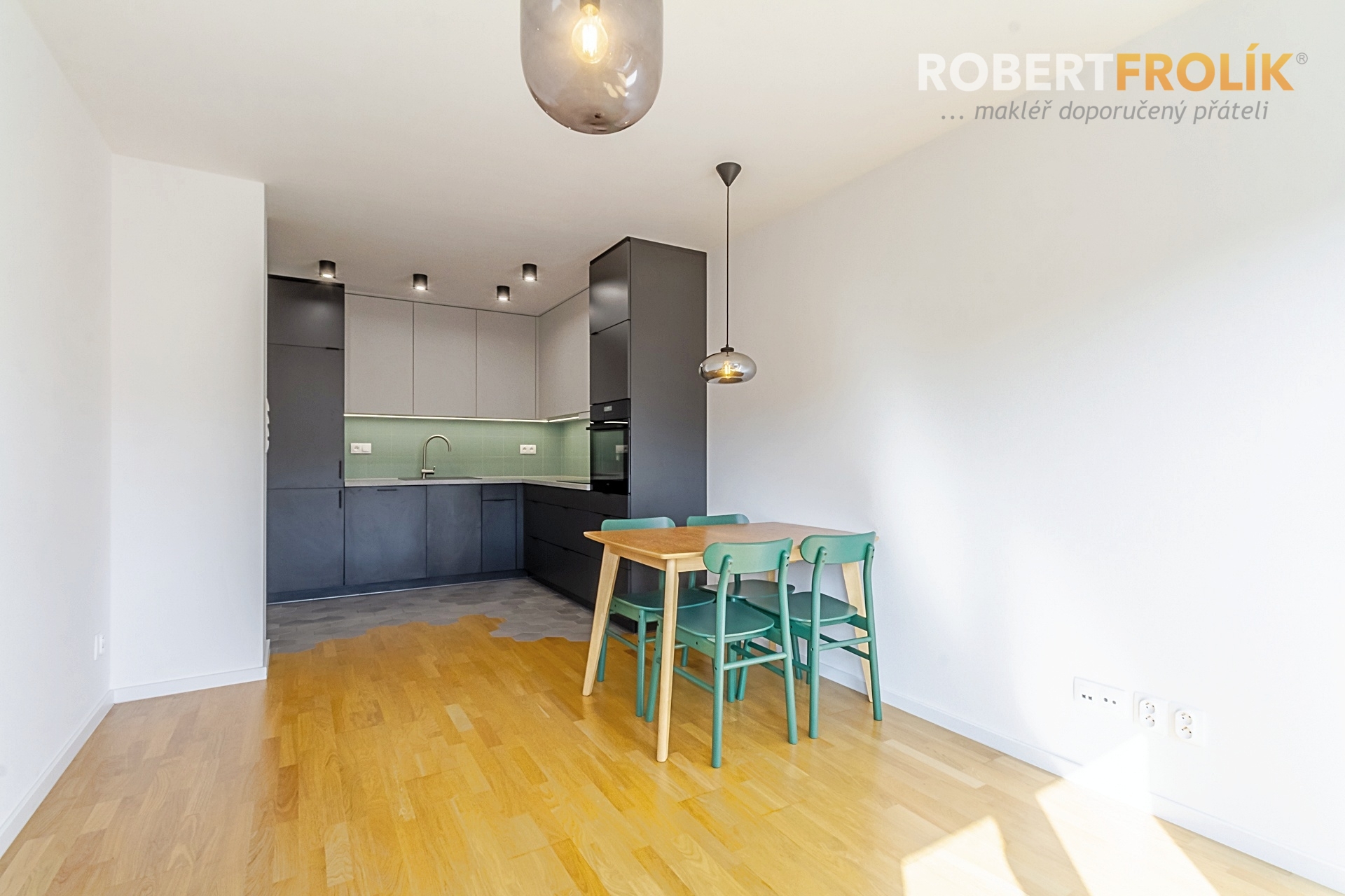 Nezařízený byt 3+kk s lodžií - Praha 6, Na Dlouhém