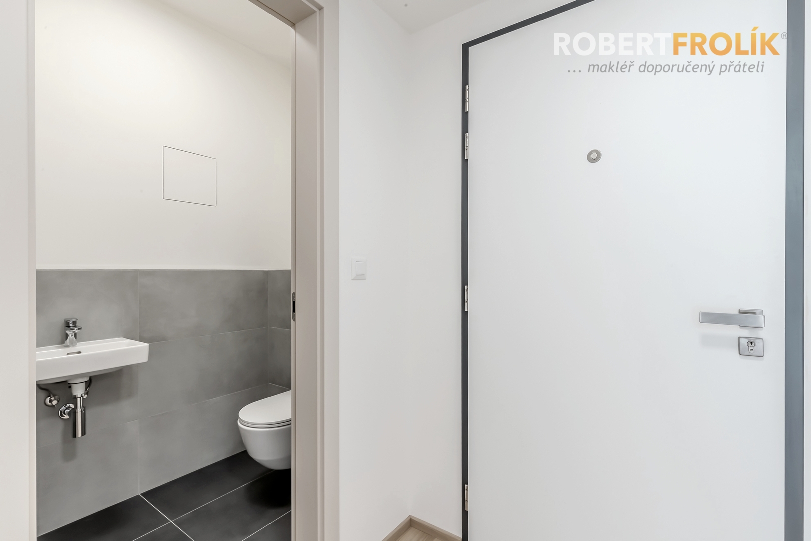 Nový byt 3+kk s balkonem a garážovým stáním - Praha 6, Lysolaje - projekt Lysolajský dvůr - wc