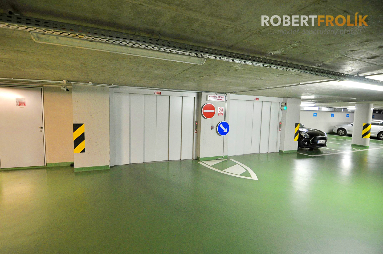 garážové stání k pronájmu - Praha 6, Jilemnického - autovýtahy