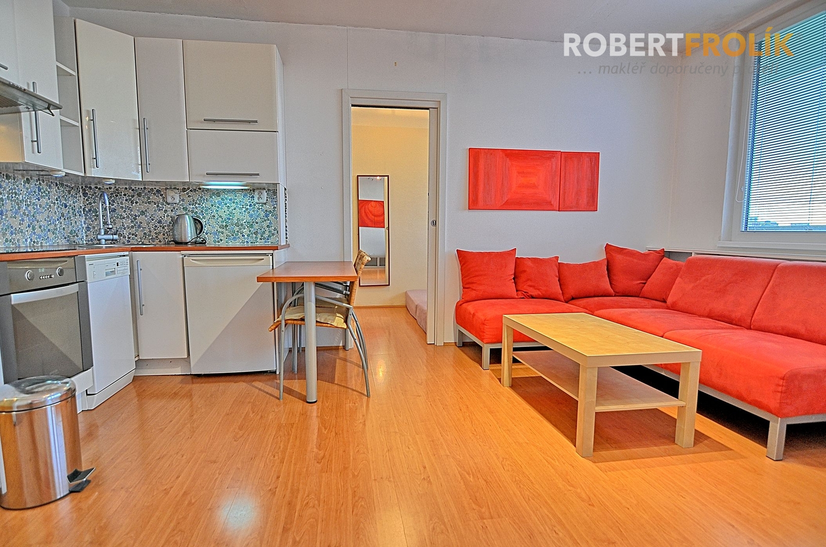 Zařízený byt 2+kk s lodžií - Praha 6, Ruzyně - Děd