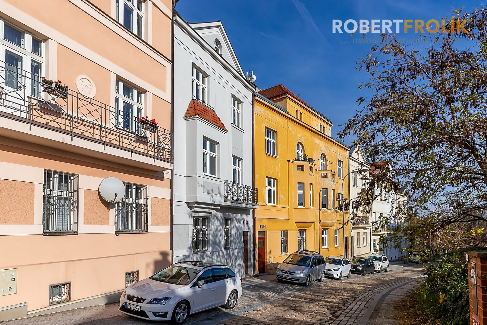 Nezařízený byt 2+1 (3+kk), se sdílenou zahrádkou -