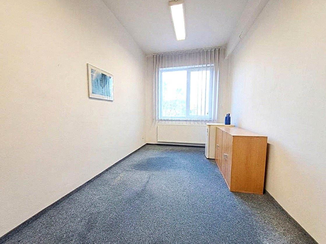 KANCELAŘ 1