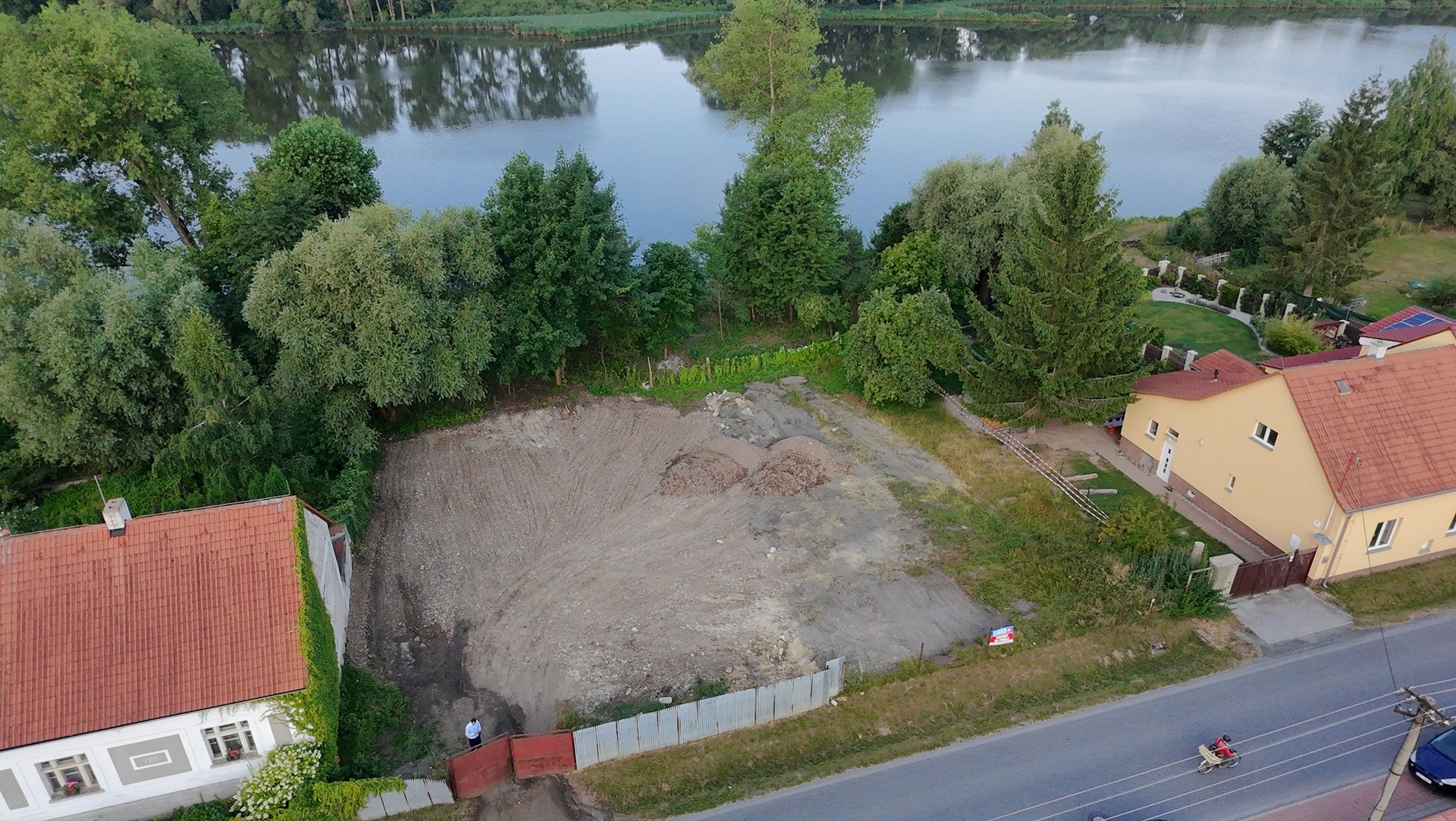 dji_fly_20250715_073626_0023_1752563021221_photo