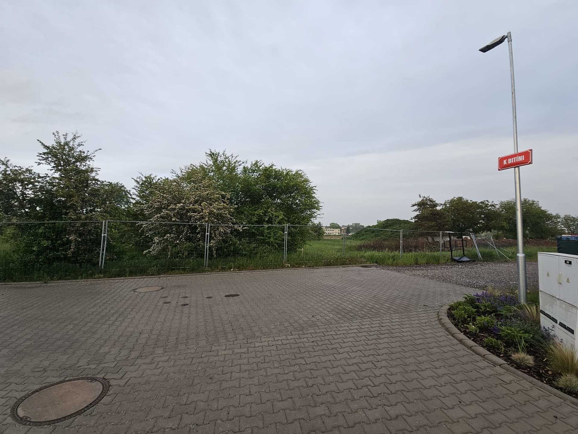 08b4b7d9-2f16-4c3a-bbdf-6d14679fd8e7