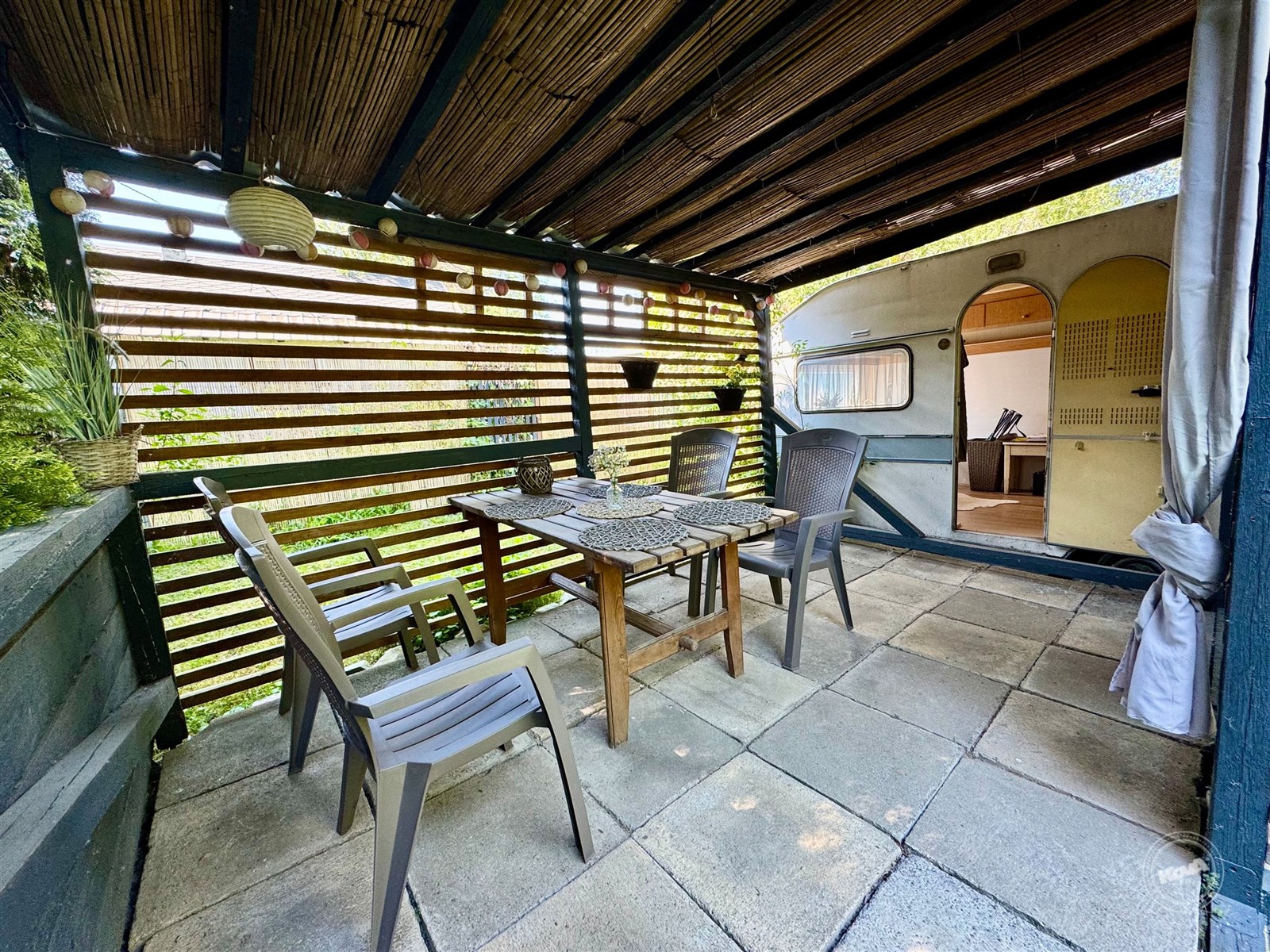 pergola