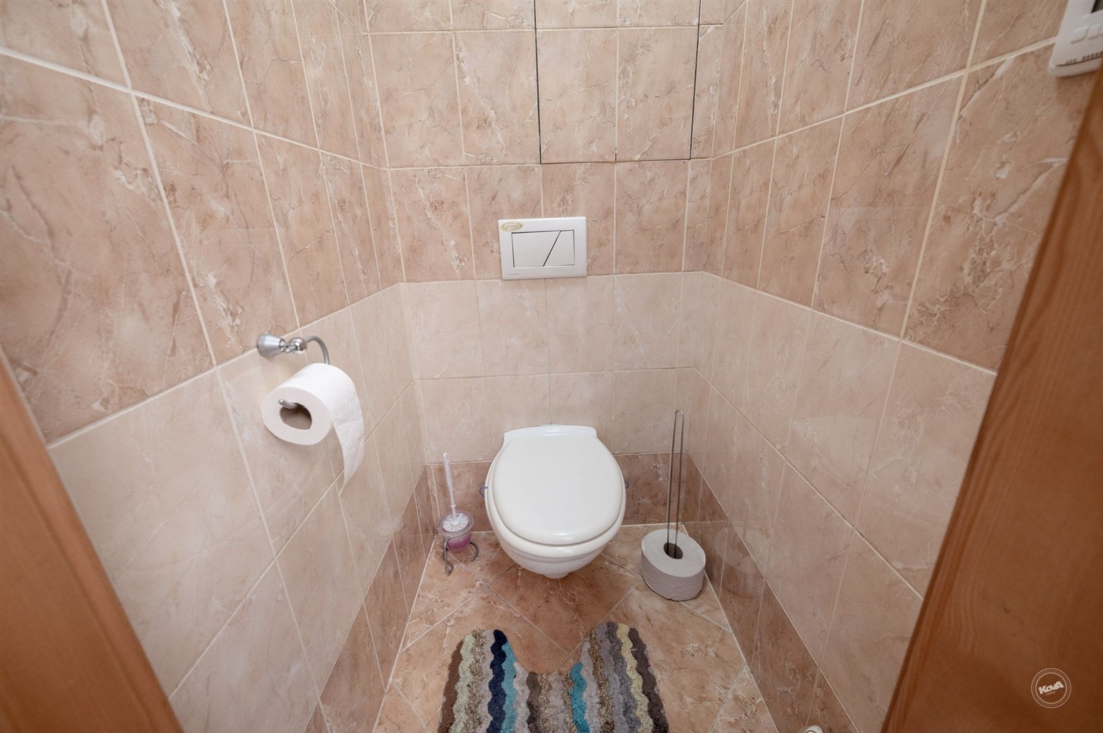 WC opět s podlahovým vytápěním.