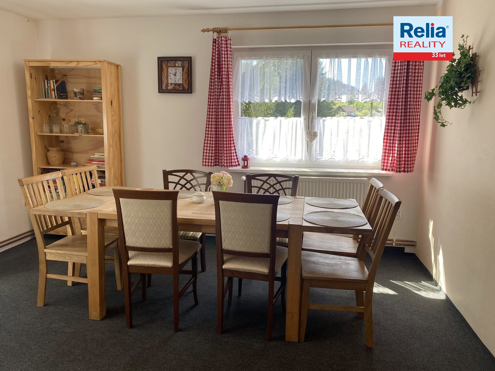 N50682_Společenská místnost