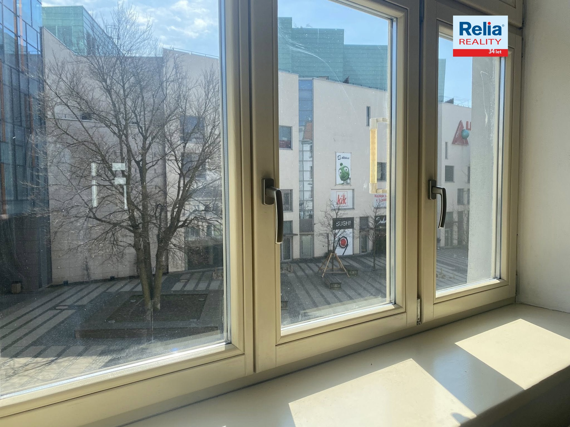 N50839_Výhled z obývacího pokoje