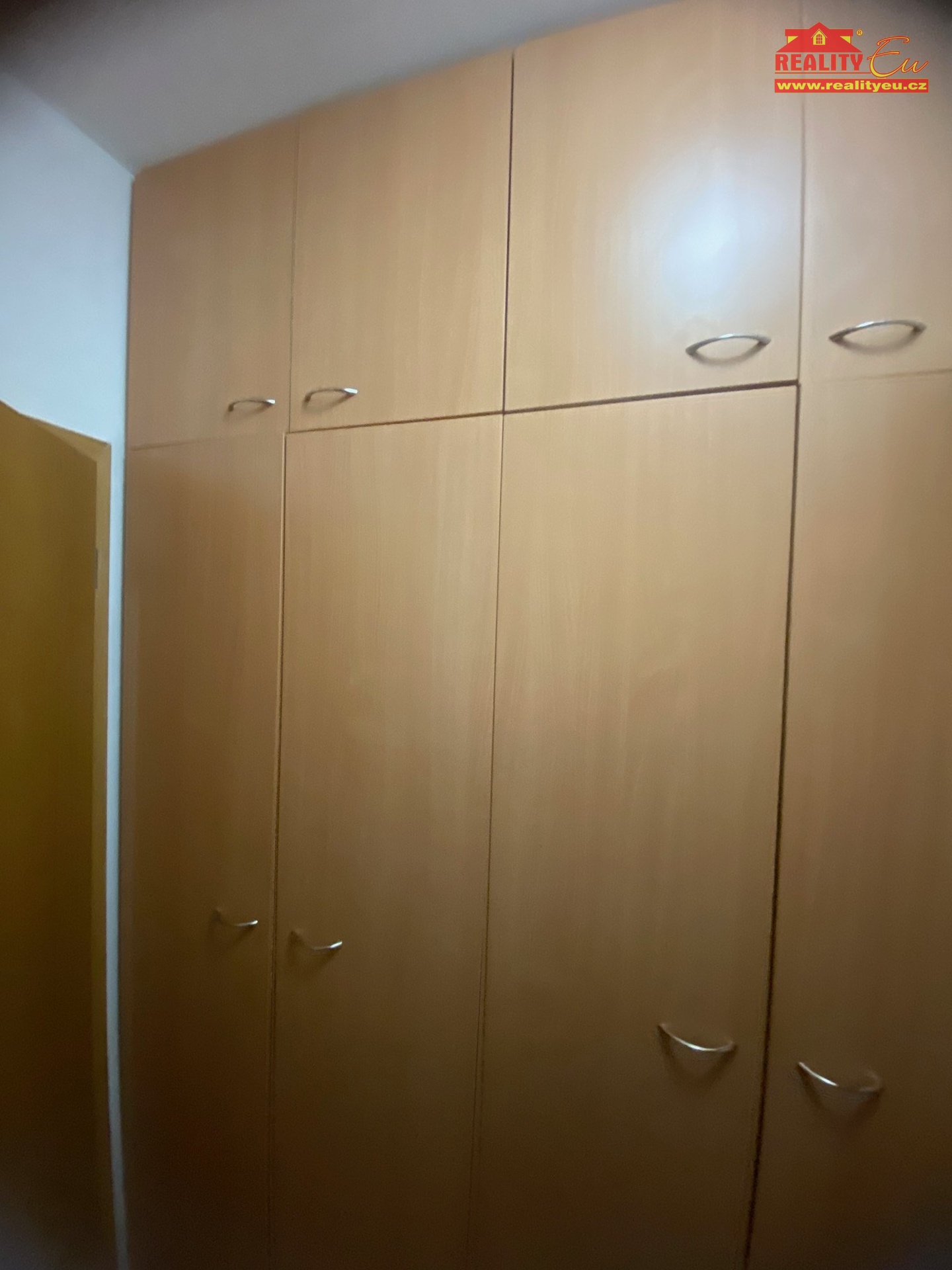 vestavné skříně komora - detail