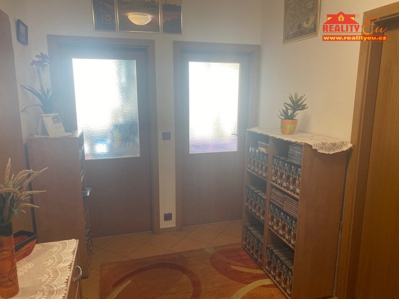 předsíň pohled ode dvěří