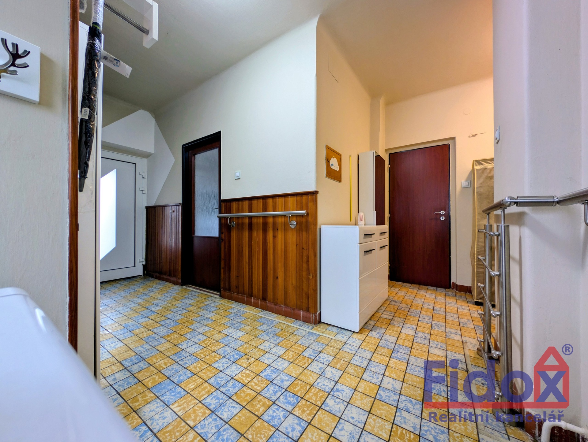 Přízemí chodba 3