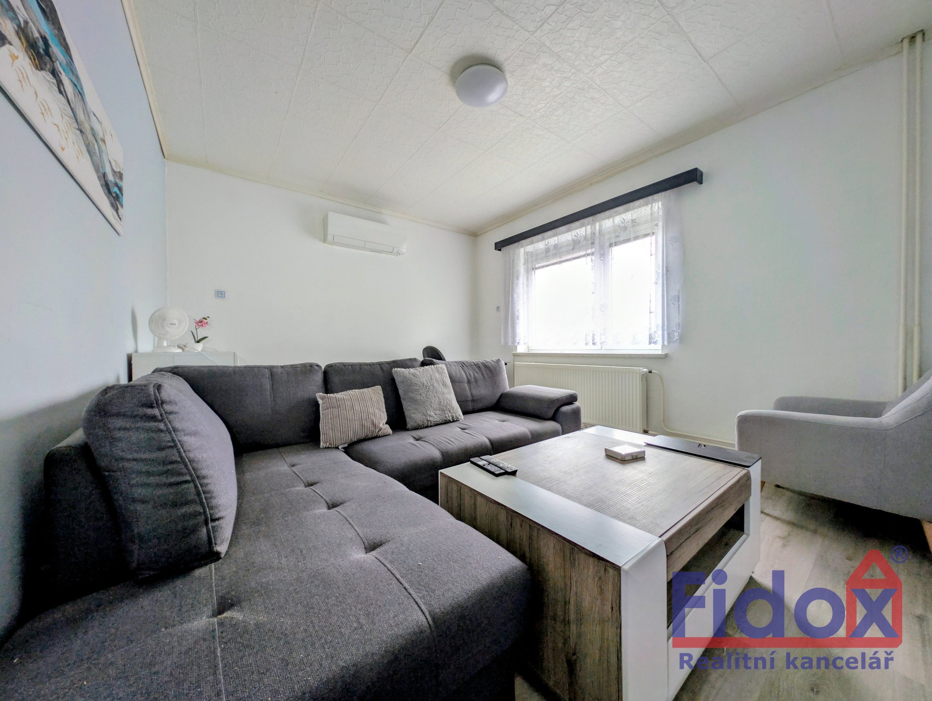 Přízemí obývací pokoj 2