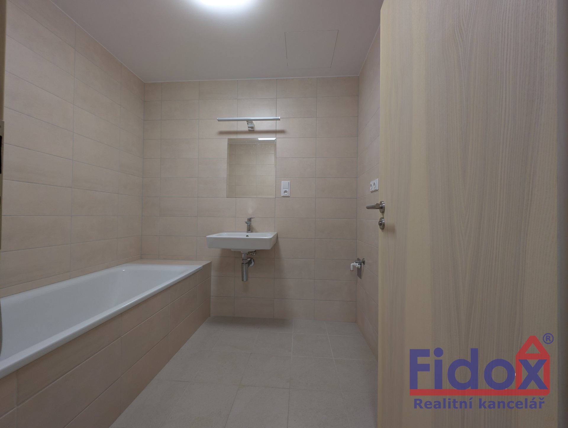 PXL_20241219_130441678