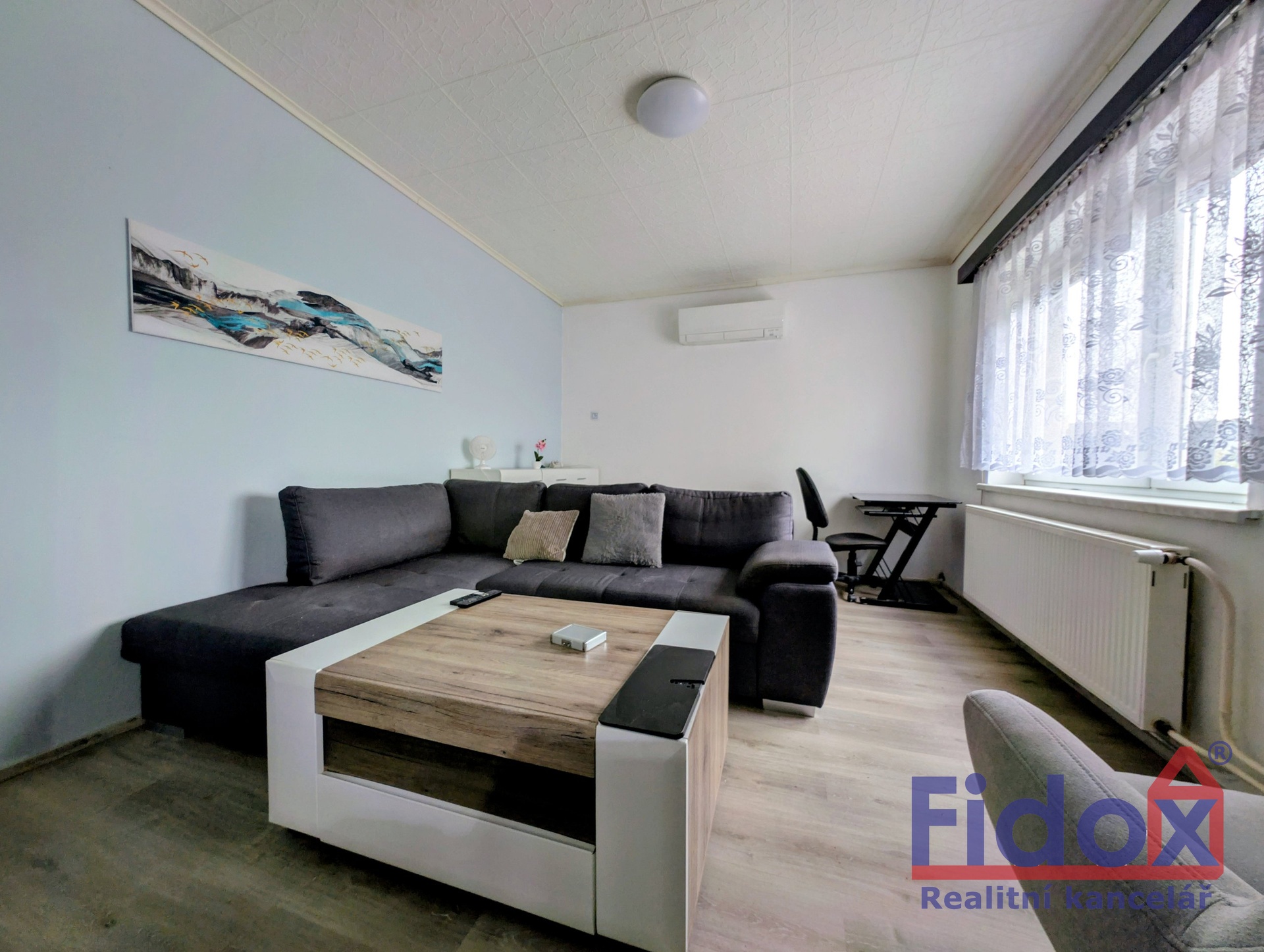 Přízemí obývací pokoj 1