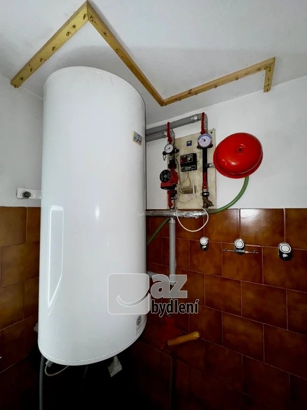 800x800wm1-bdeed-rd-s-fotovoltaikou-zahradou-a-kry