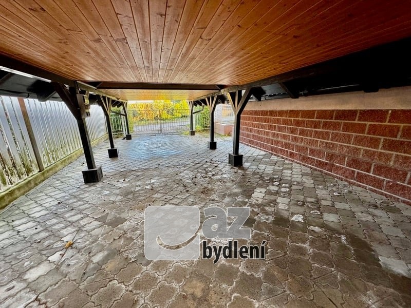800x800wm1-7ce7d-rd-s-fotovoltaikou-zahradou-a-kry