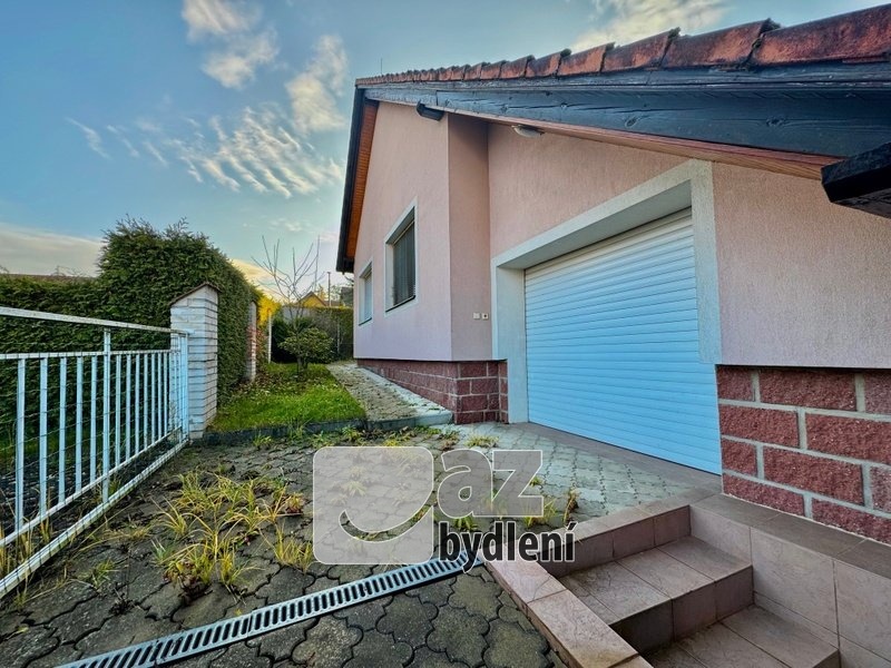 800x800wm1-24c13-rd-s-fotovoltaikou-zahradou-a-kry