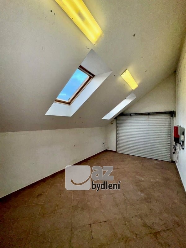 800x800wm1-5de8d-rd-s-fotovoltaikou-zahradou-a-kry